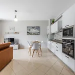 Appartement Seaside By Pikhost Vlorë