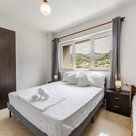 Seaside By Pikhost Apartament Wlora